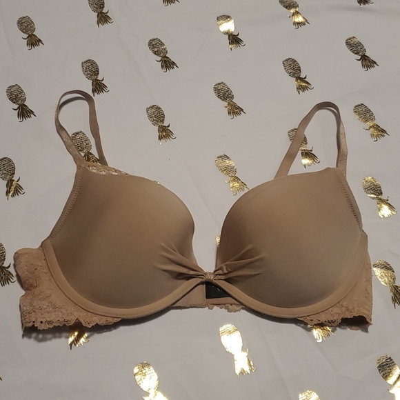 Victoria secret push up bra size 34B
